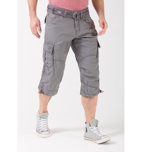 someday. Cevil Artisan mid waist loose fit pantalon met print • Zwart