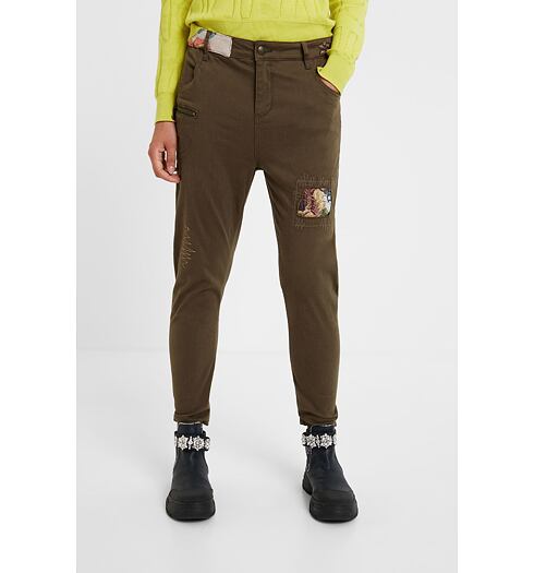 Dámské kalhoty DESIGUAL COFFE SHOP 4002 CAQUIS - DESIGUAL - 20WWPN11 4002 PANT_COFFE SHOP