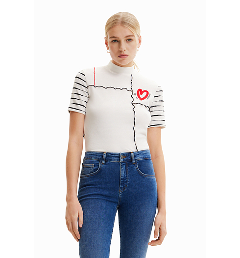 Dámské triko DESIGUAL PATCH - DESIGUAL - 23SWTKBV 1001 TS PATCH