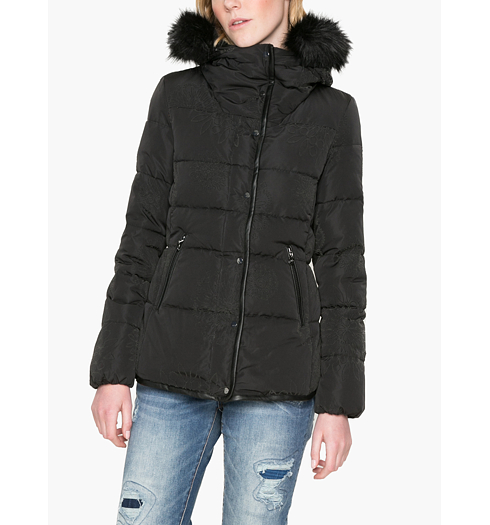 Dámská zimní bunda DESIGUAL CECILIA 2000 NEGRO - DESIGUAL - 17WWEWJ7 2000 ABRIG_CECILIA