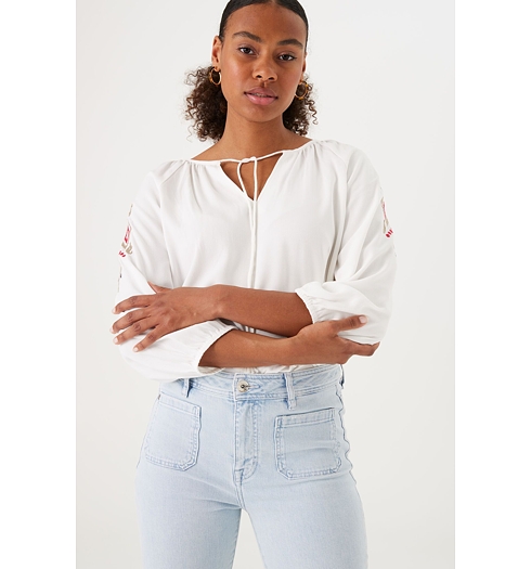 Dámská halenka GARCIA O40035 53 ladies shirt ls 53 off white - GARCIA - O40035 53 ladies shirt ls