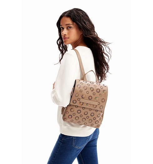 Dámský batůžek DESIGUAL AMORINA COVASNA 6030 BROWN - DESIGUAL - 23WAKP08 6030 BACK AMORINA COVASNA