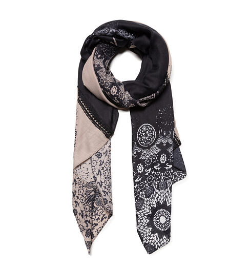 Dámský šátek DESIGUAL PATCH 2 TONES 2000 NEGRO - DESIGUAL - 19WAWA50 2000 FOUL_PATCH 2 TONES