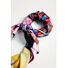 Dámský šátek DESIGUAL CARRE PATCH LACROIX MAXI CARRE 2000 NEGRO - DESIGUAL - 22SAWA53 2000 FOU_CARRE PATCH LACROIX MA