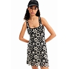 Dámské šaty DESIGUAL VEST_DAISIES 2000 BLACK - DESIGUAL - 23SWVF01 2000 VEST_DAISIES
